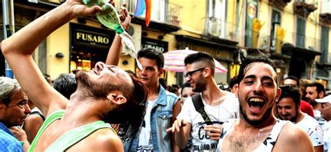 bakeca gay a napoli|Naples Gay Travel Guide Cruise Bars, Organizations & More